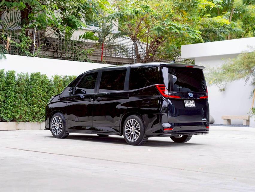Toyota Noah X 1.8Hybrid ปี24 7