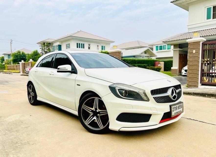Benz A250 AMG Sport 2.0 W176 Sport Hatchback 2013  2