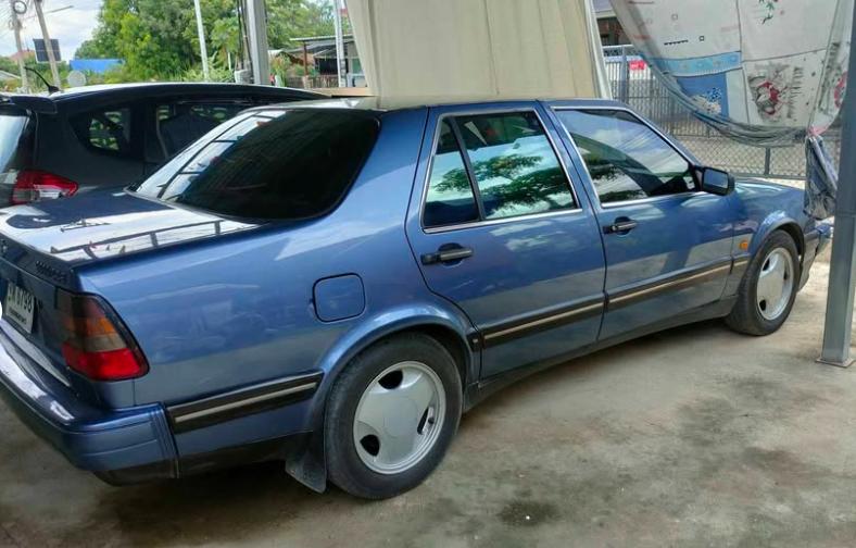 รถมือสอง Saab 900