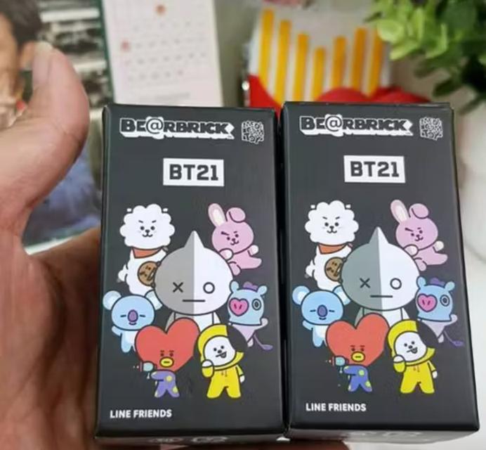 Bearbrick BT21 งานกล่อง 2