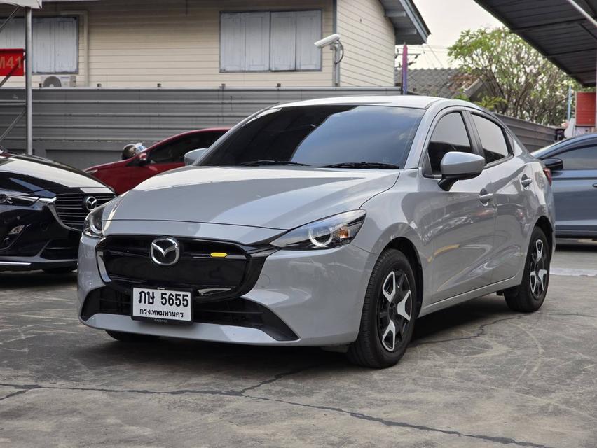 Mazda2 1.3C SedanMinorchange ไมล์ 11,xxx km. รถสวย สภาพใหม่เอี่ยม รูปที่ 2