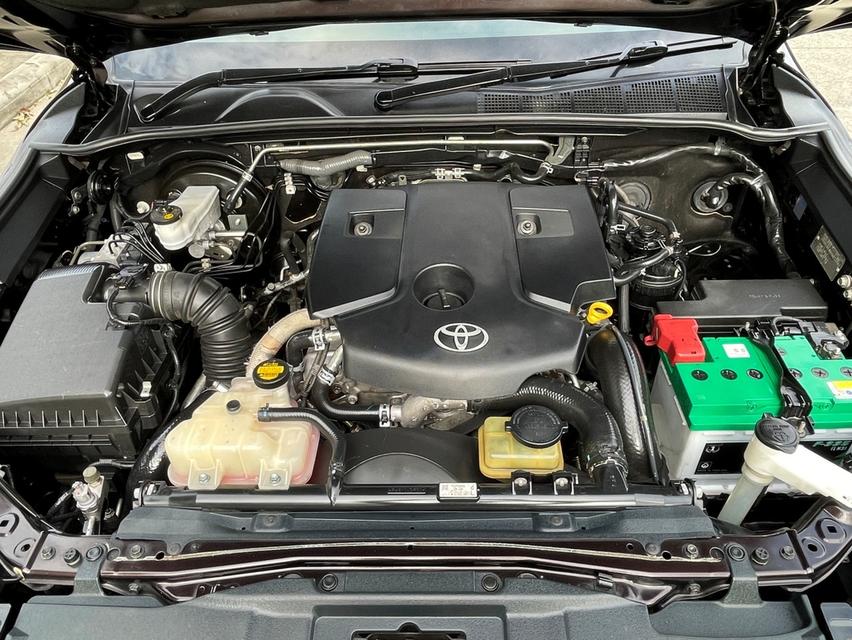 Toyota Fortuner 2.8V 4wd ปี18 15
