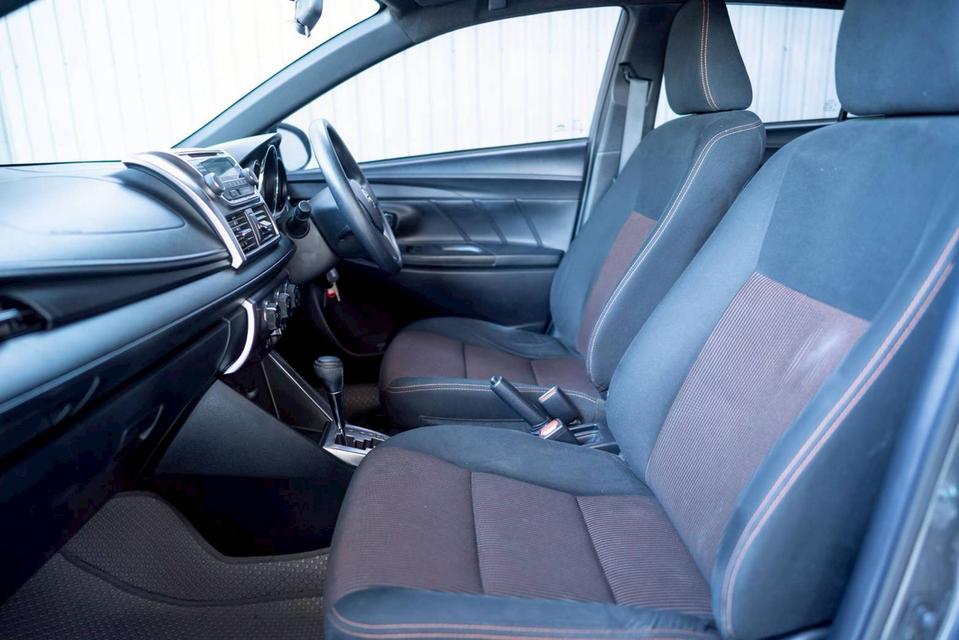 TOYOTA YARIS 1.2 E ปี 2016  โฉม ปี13-19 13