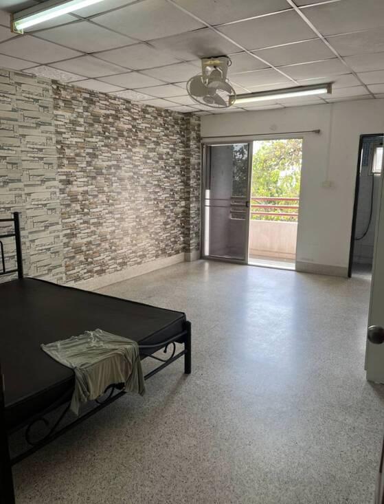 ขายอพาร์ทเม้นท์ เนื้อที่ 1 ไร่ 44 ตรว. (แยกสองโฉนด 369+75 ตรว.) 4