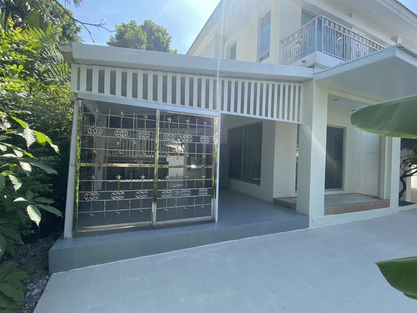 ขายบ้านเดี่ยว พร้อมอยู่ 2 ชั้น 77 ตรว. ไลฟ์บางกอกบูเลอวาร์ด ติดถนนใหญ่รามอินทรา 5