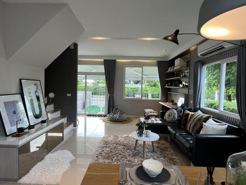 SALE!! ทาวน์โฮมแปลงมุม ขาย/เช่า 18,000 บาท/เดือน 8