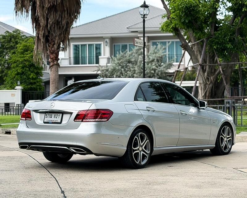 Benz E200 Edition E W212 Facelift ปี 2016 เจ้าของเดียว ใช้งานน้อย เบนซินล้วน หายาก รูปย่อยที่ 3