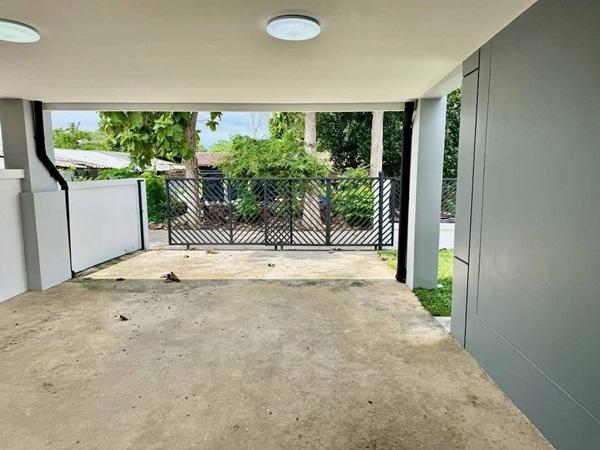 ขายบ้านเดี่ยวชั้นเดียว 50 ตร.วา ไร่กล้วย ศรีราชา พร้อมอยู่ ทำเลน่าอยู่ เหมาะทั้งอยู่อาศัยและลงทุน Tel 06-28926536 7