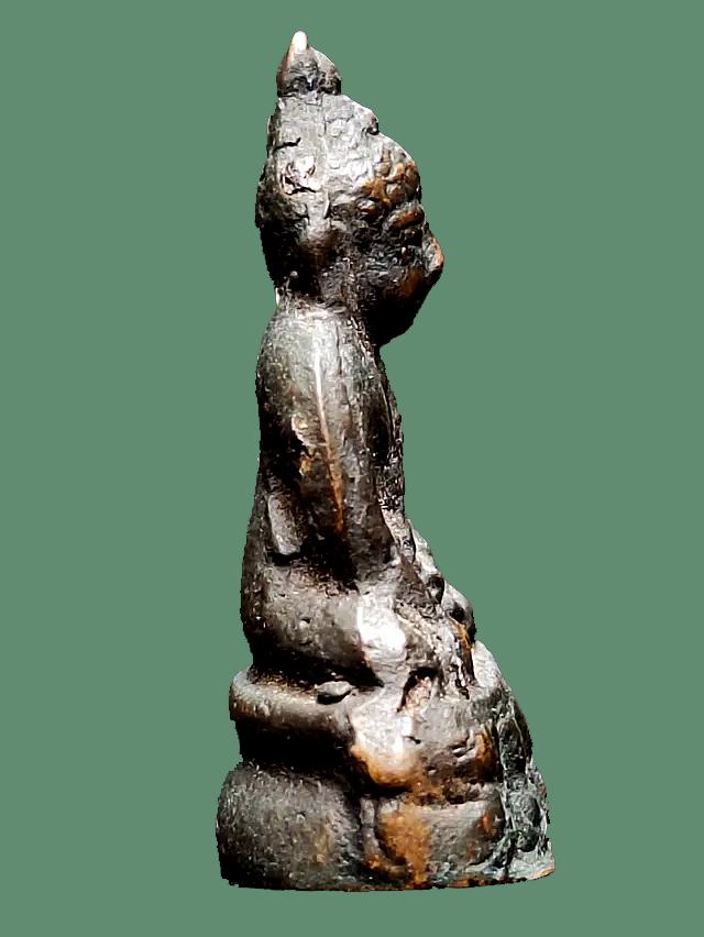 พระชัยวัฒน์ เก่าๆ