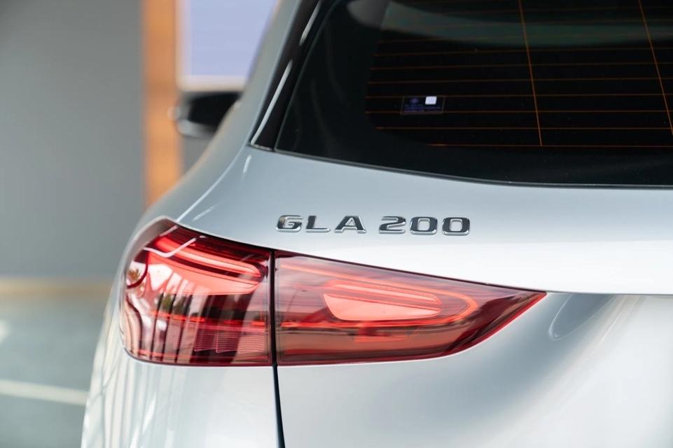 Mercedes-Benz GLA 200 AMG Dynamic 2025 รูปที่ 6