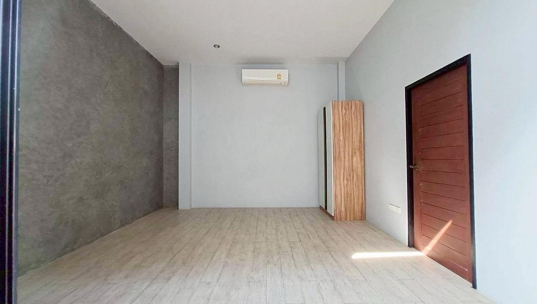 บ้านพูลวิลล่า Tropical Loft สรงประภา-ศรีสมาน 11