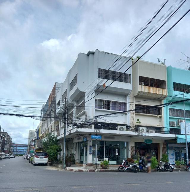 ขาย บ้าน 4 ชั้น 6 ห้องนอน 3 ห้องน้ำ เยื้องโรงแรมเจบีหาดใหญ่