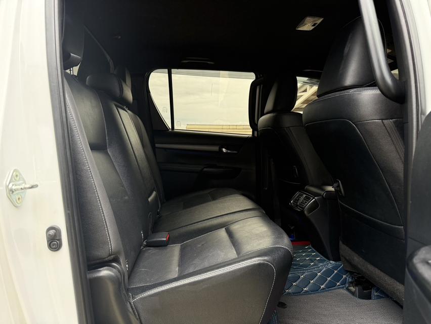 TOYOTA Hilux Revo Rocco 2.4 Prerunner Double Cab 2WD ปี 2023 12