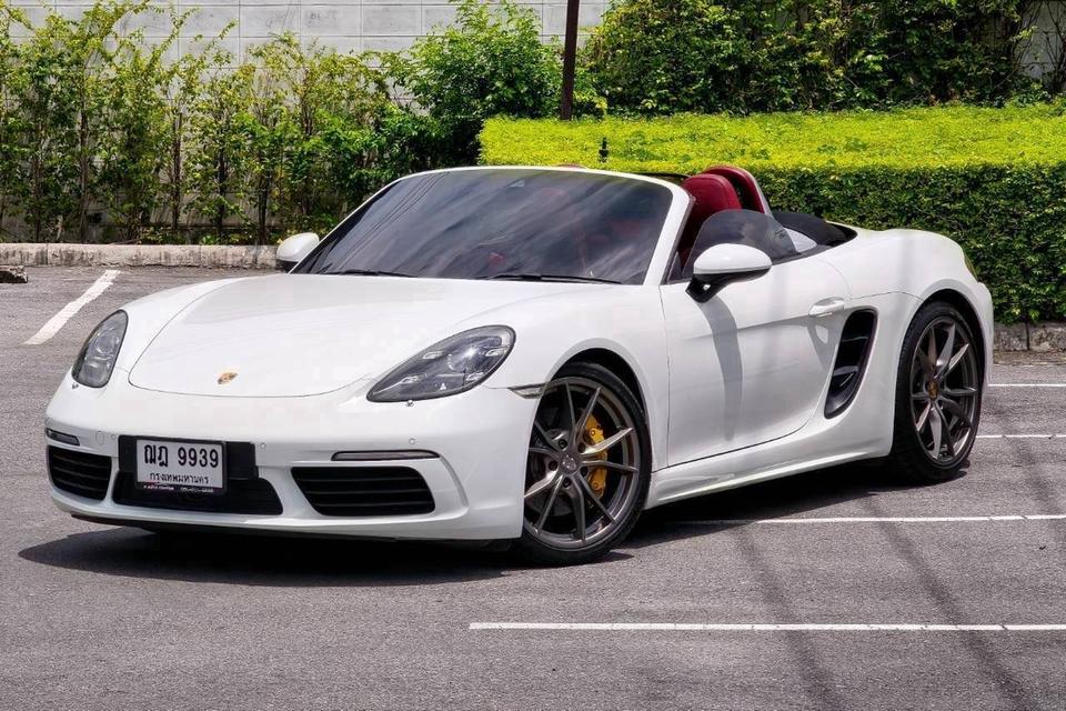 (แจ้งรหัสรถ QT9939) Porsche 718 Boxster  ปี 2016