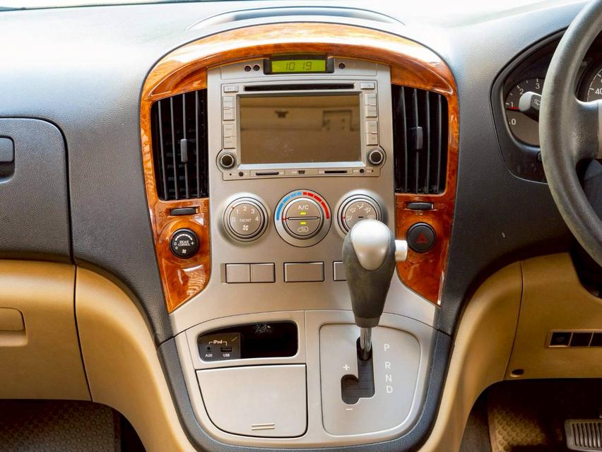 Hyundai H1 2.5Deluxe ปี16 11