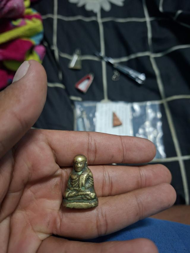 พระนางพญาและก็หลวงพ่อรวย