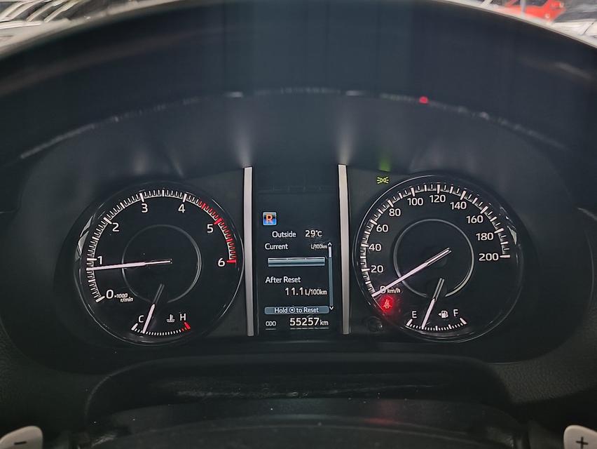  TOYOTA LEGENDER 2.4 V.2WD. ปี 2021  Mile 55,168 km. (1,150,000)  12