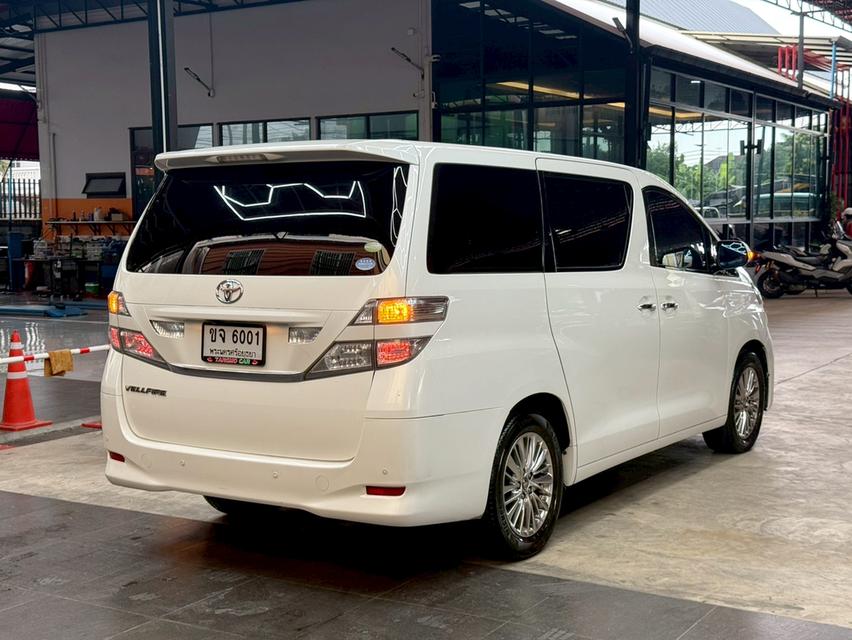 TOYOTA VELLFIRE 2.4 V ปี2011