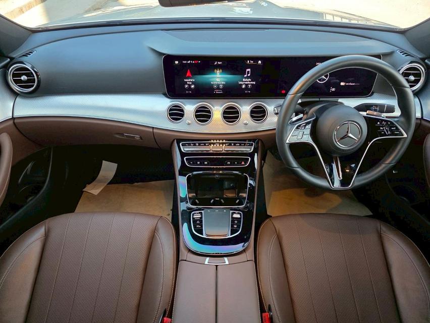 Mercedes-Benz E300e Avantgarde (W213) (Facelift) ปี 2023 สีขาว ไมล์ 50,000 กม. 10