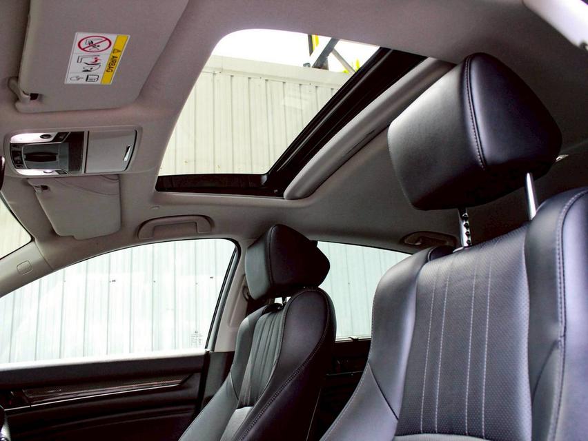 HONDA ACCORD 2.0 HYBRID TECH TOP 2021 ทั้งหรู ทั้งหล่อ ใส่ของแต่งมาเป็นแสน คุ้มๆ 10
