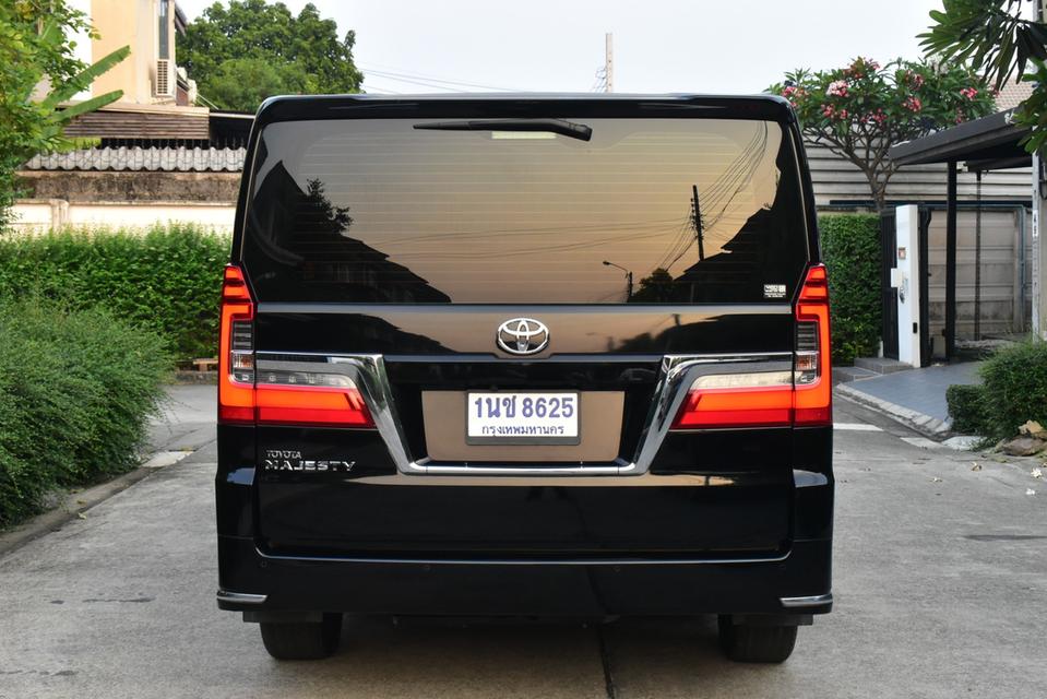 TOYOTA MAJESTY 2.8 Standard 6AT ปี2020 สีดำ ออโต้ ดีเซล ไมล์ 7x,xxx km