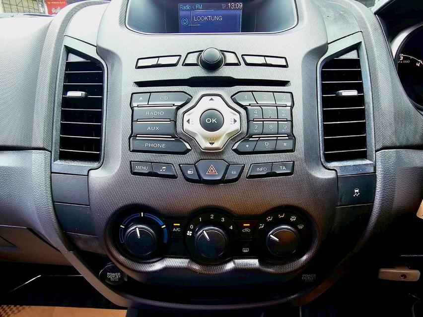 รหัสรถ SEZ7698 📌 Ford Ranger 4 ประตู 2.2 Wildtrak Hi-Rider เกียร์ ออโต้ สี ส้ม ปี 2015 14