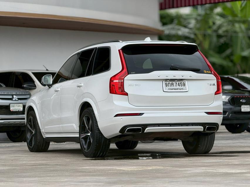 VOLVO XC90 2.0 T8 Plug-in Hybrid 2019 6
