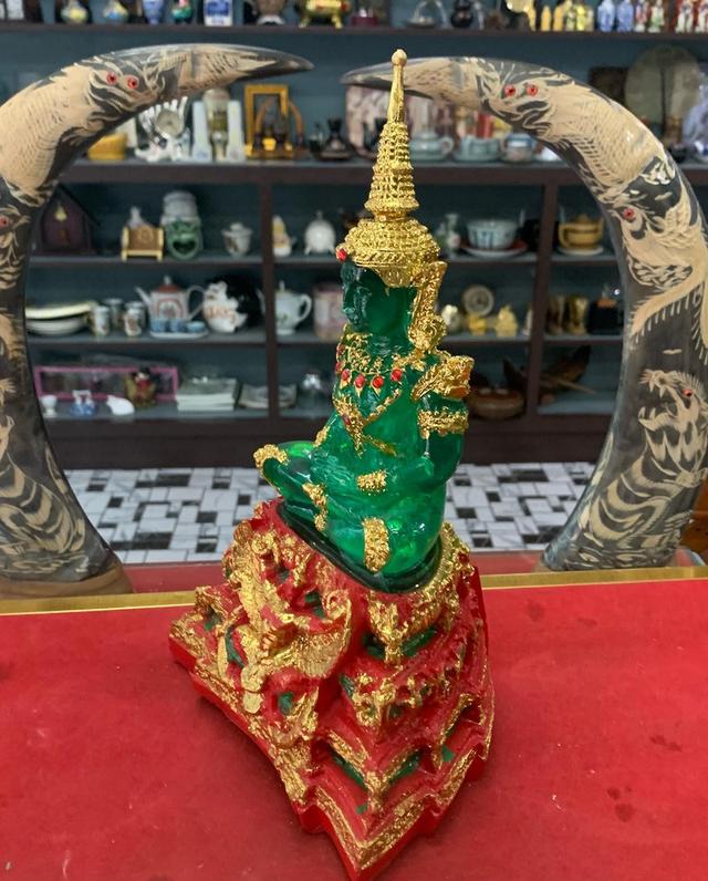 พระแก้ว งานเรซิน 4