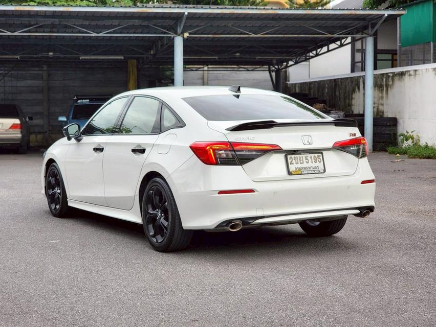 HONDA CIVIC FE Sedan 4dr  CVT FWD 1.5 TURBO RS  Y22. สีขาว 3