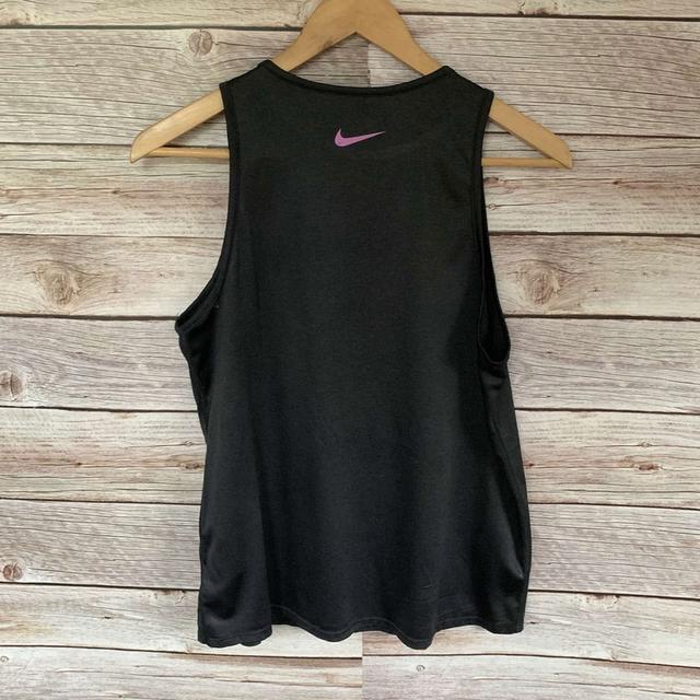 nikeเสื้อกีฬามือสองของแท้ รูปที่ 2