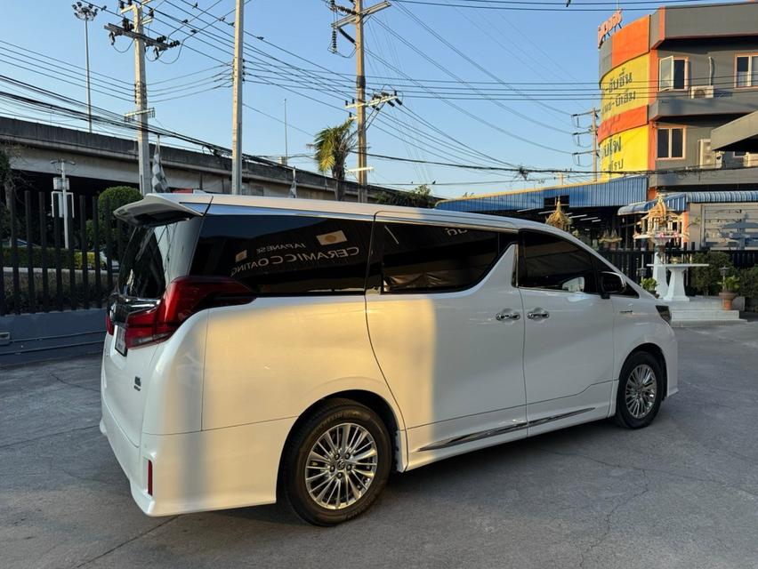 TOYOTA ALPHARD 2.5 HYBRID SR-C E-FOUR 4WD ปี 2021 3