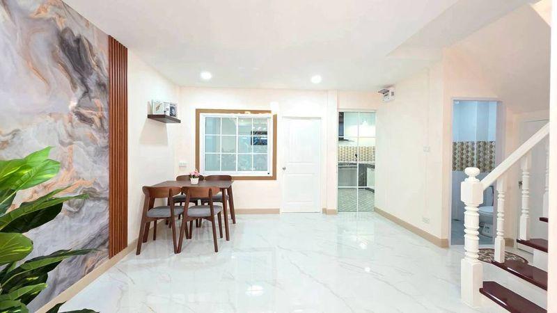 หมู่บ้านบัวทองธานีพาร์ควิลล์1  ซอยกรมที่ดินบางบัวทองทาวน์เฮาส์ 2 ชั้น ตกแต่งใหม่พร้อมอยู่  ทำเลดี พร้อมของแถมอีกหลายรายการ 11