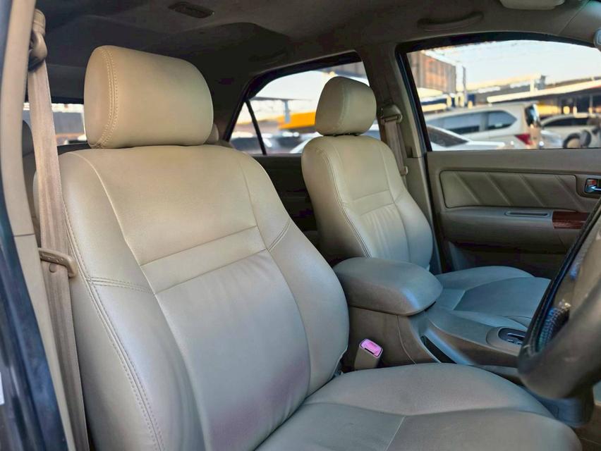 Toyota Fortuner 3.0V 4WD ปี 2010 📌 #ประกันเครื่องเกียร์3ปี 30,000 km. 11