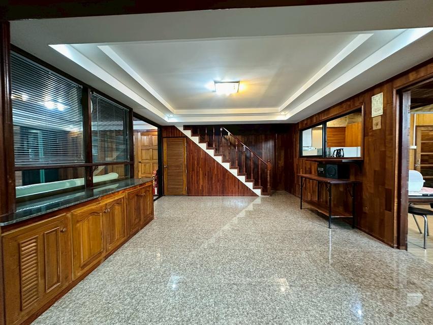 ขายอาคารพาณิชย์ ตึก 4.5 ชั้น ถนนสวนผัก เขตตลิ่งชัน ทำเลศักยภาพ#LB122 – 001174 5