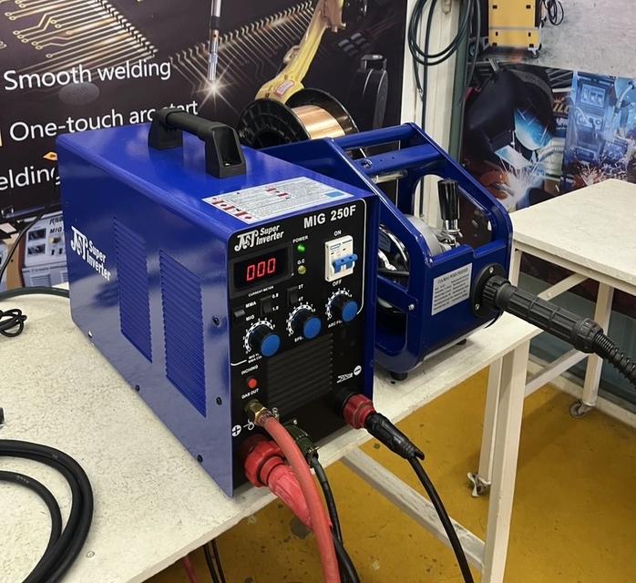 เครื่องเชื่อมMIG CO2 MIG250F JW 220V ฟีดแยก 2