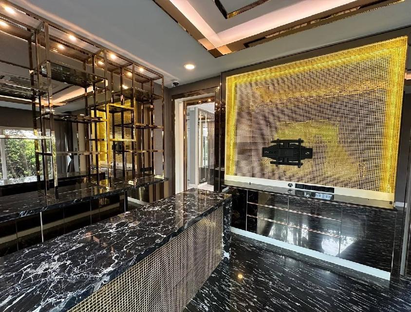 ให้เช่าบ้านเดี่ยว 2 ชั้น หมู่บ้าน เดอะแกรนด์ ปิ่นเกล้า บ้านสวยมาก / หลังใหญ่ 118 ตารางวา / แอร์ 9 เครื่อง 3