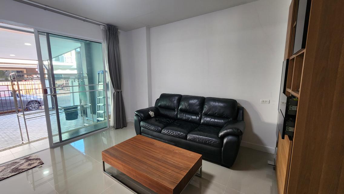 ทาวเฮ้าส์หมู่บ้านศุภาลัยวิลล์ เพชรเกษม 69 8