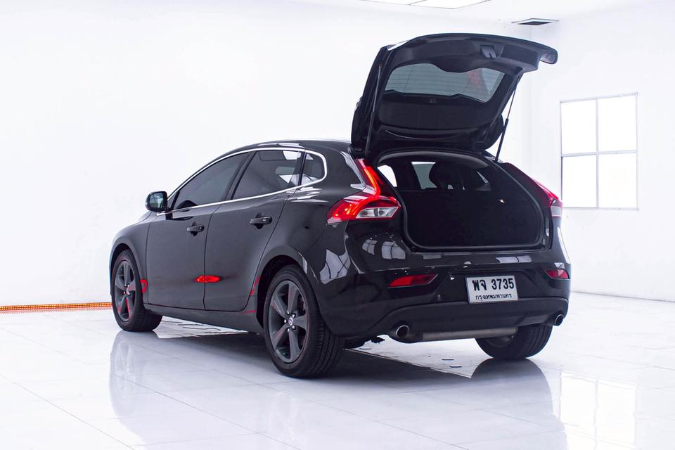 VOLVO V40 T5 S 2.0 2015  13