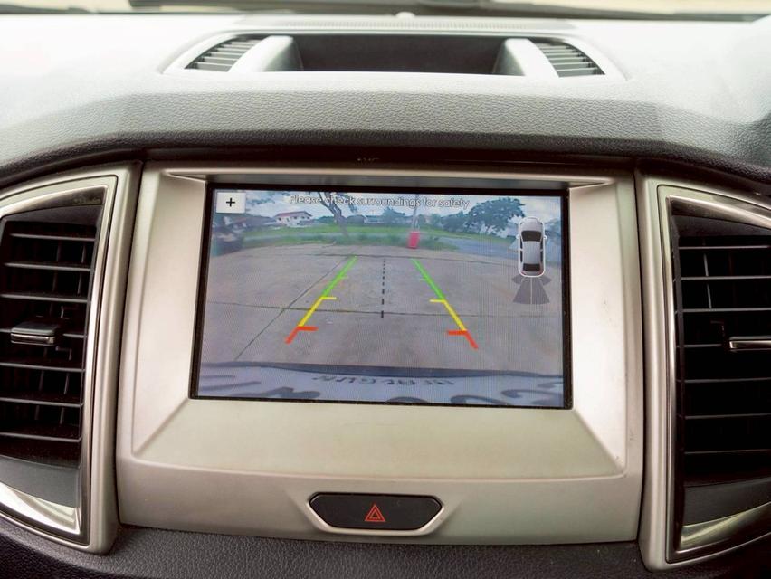 ขาย Ford Everest 2.0 Titanium ปี20 10