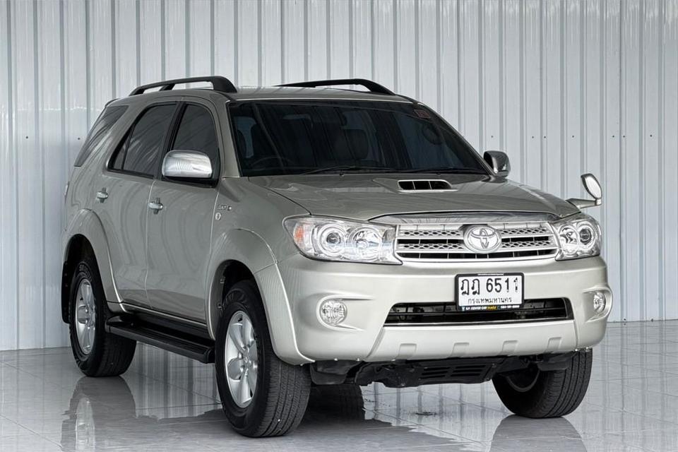 Toyota Fortuner 3.0V 4WD ดีเซล เกียร์ออโต้  ปี2010
