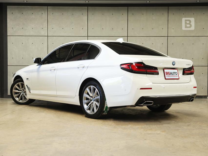2024 BMW 530e 2.0 G30 (ปี 17-22) Luxury Sedan AT รูปที่ 3