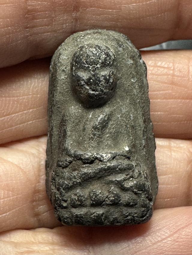 หลวงปู่ ทวด พิมพ์พระรอด