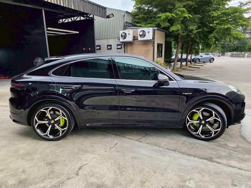 Porsche Cayenne coupe