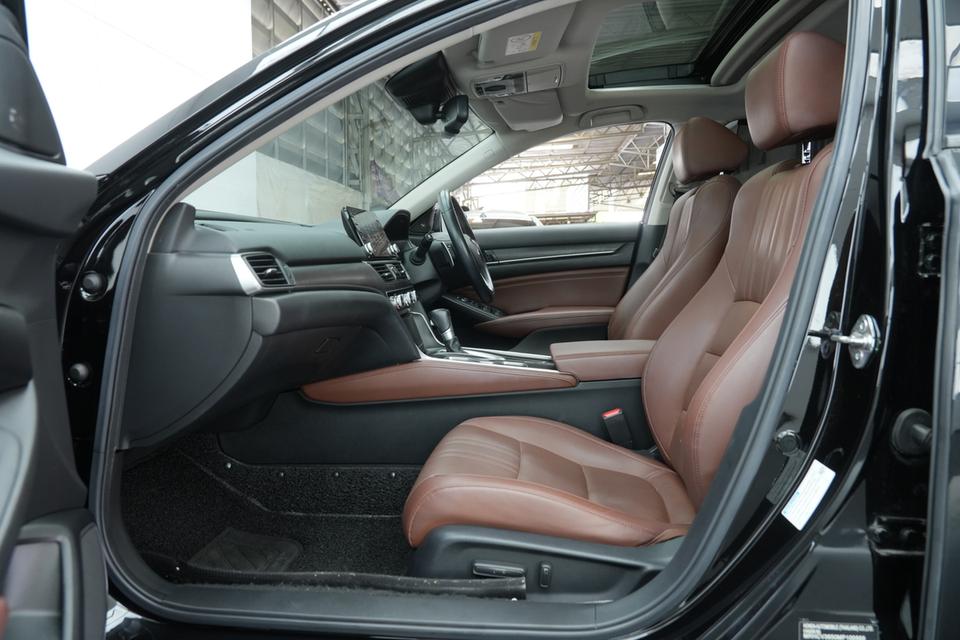 2021 HONDA 2.0 HYBRID TECH สีเทา เลขไมล์ 83436 กม. 17
