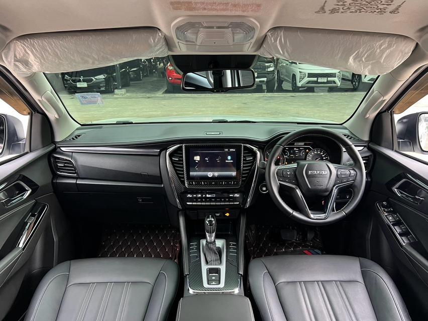 ISUZU MU-X, 1.9 ULTIMATE PHANTOMCOLLECTION โฉม ปี20-ปัจจุบัน สีขาว ปี2023เกียร์ออโต้ เครื่องดีเซล รูปที่ 9