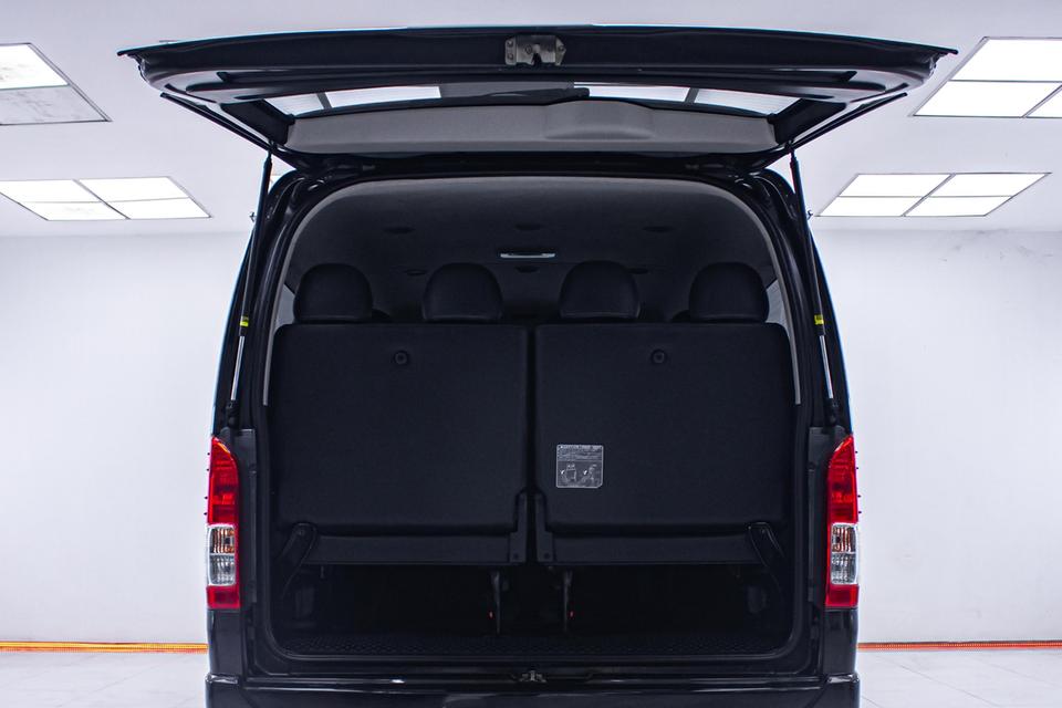 TOYOTA VENTURY 3.0 V 2016  15