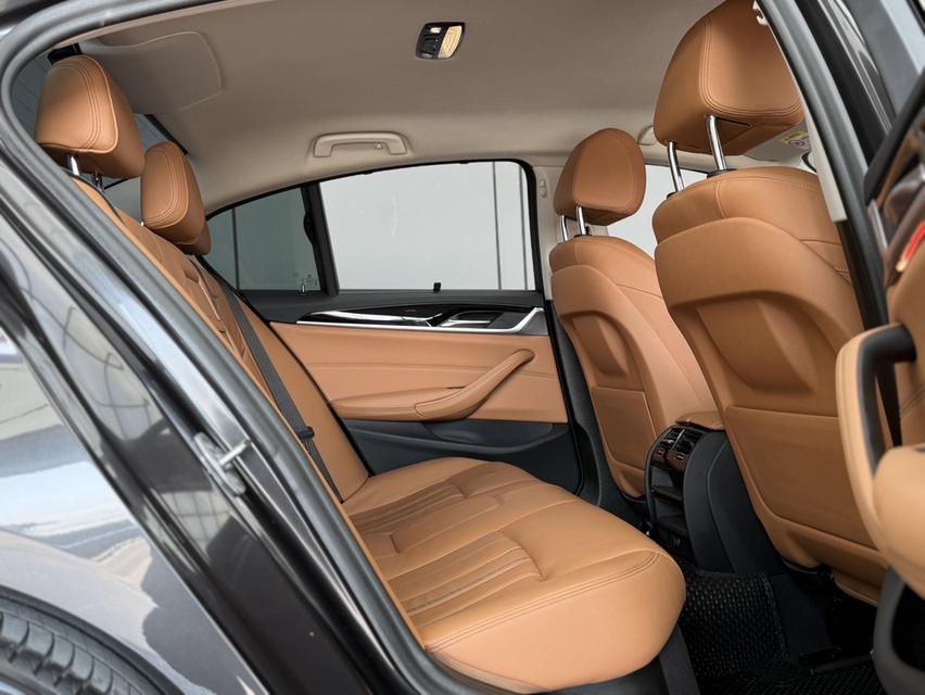รหัสรถ WRT4764 2019 BMW SERIES 5, 530e 2.0 ELITE รูปที่ 14