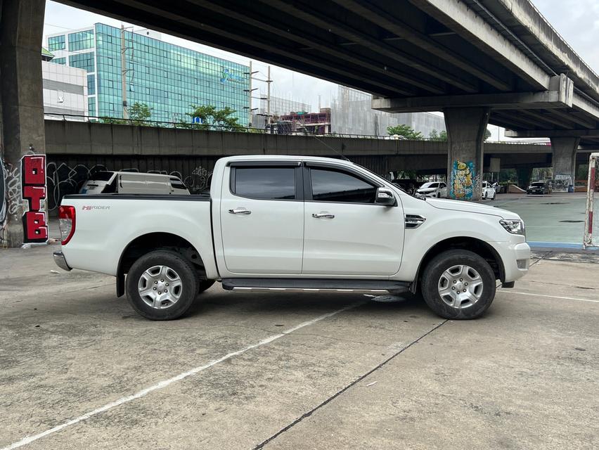 ขายรถ Ford Ranger 2.2 DBL Hi-Rider XLT ปี 2017 สีขาว เกียร์ออโต้ 8