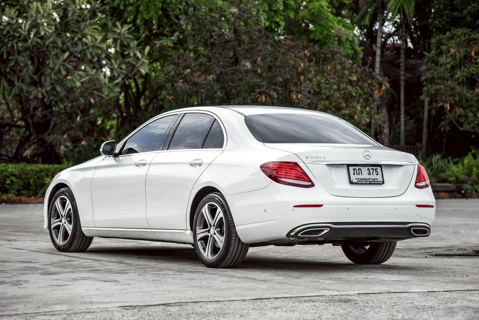 รหัสรถ CBL375 Mercedes-Benz E220d Avantgarde W213 AT 2017