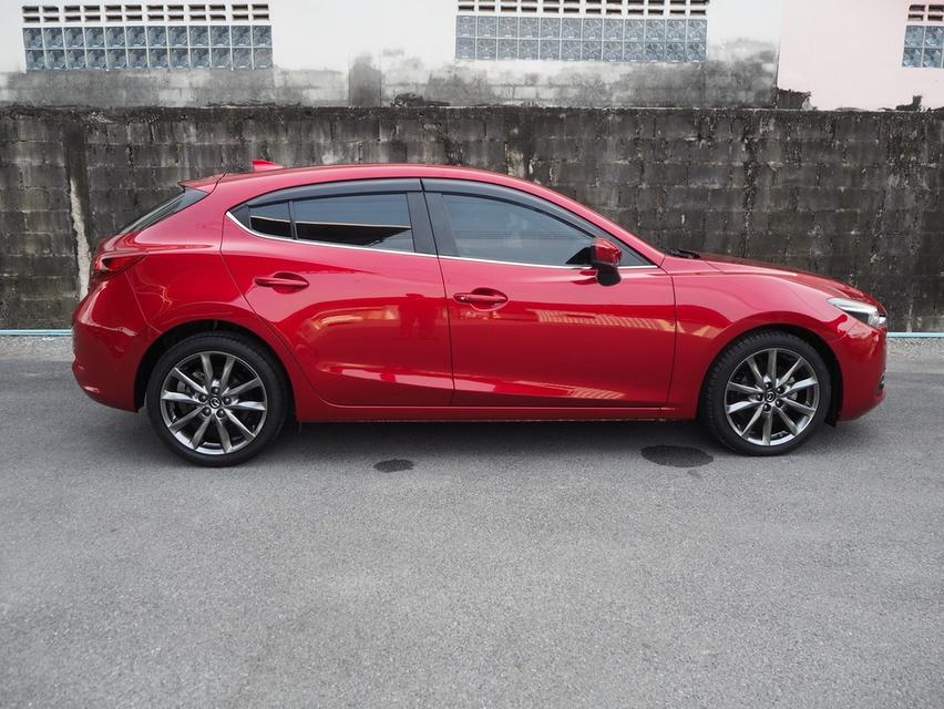 MAZDA MAZDA3 2.0 S SPORTS  5Dr   ปี 2019 4